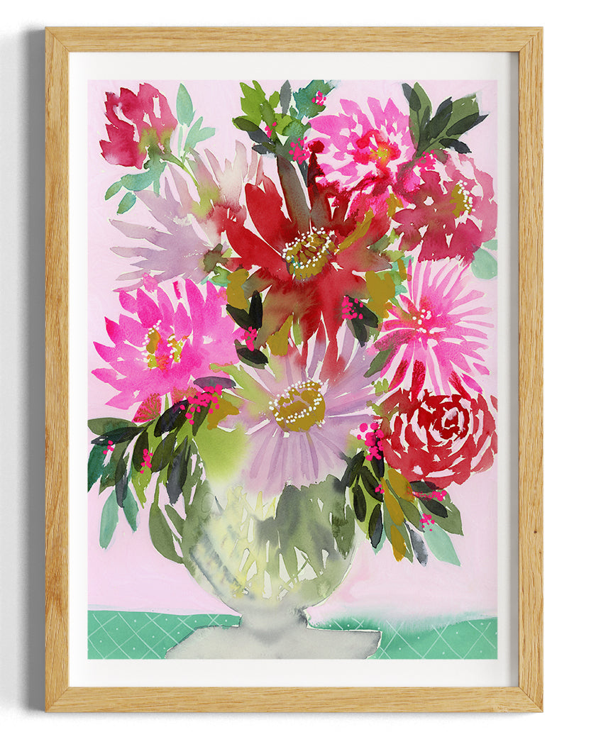 Watercolour print “Geranium” by Rachelle Holowko – vibrant geranium blossoms in a vase in botanical watercolour style in wooden frame